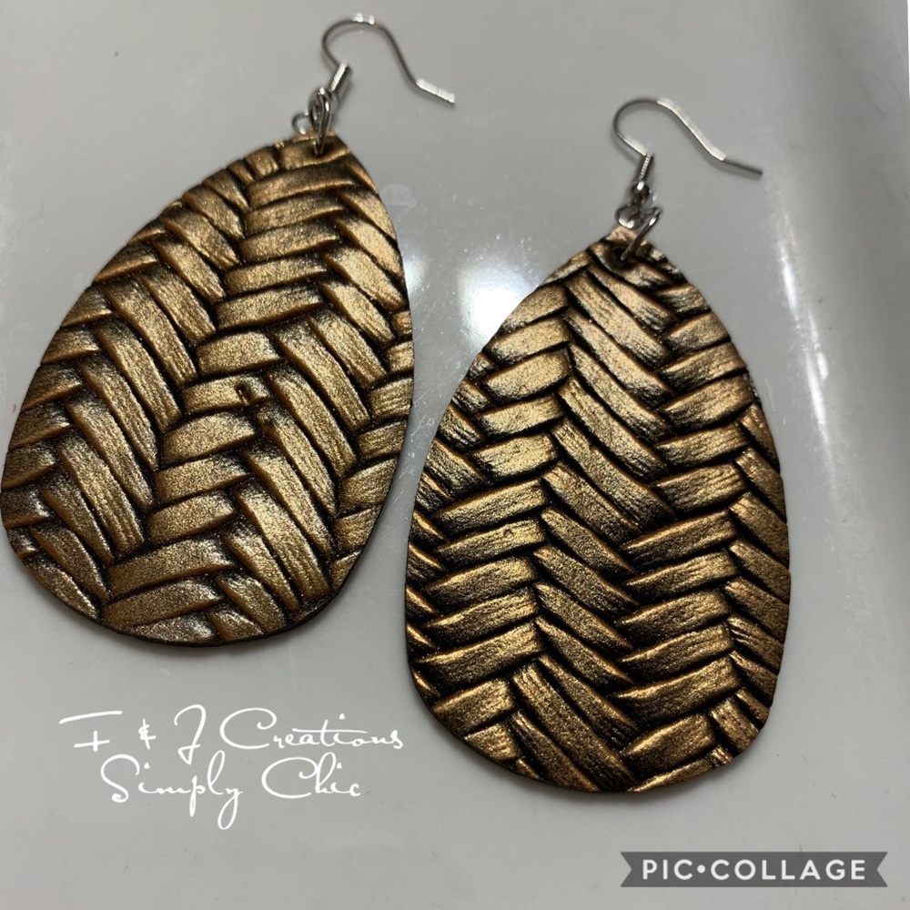 Teardrop ✨copper✨ Textured Earrings